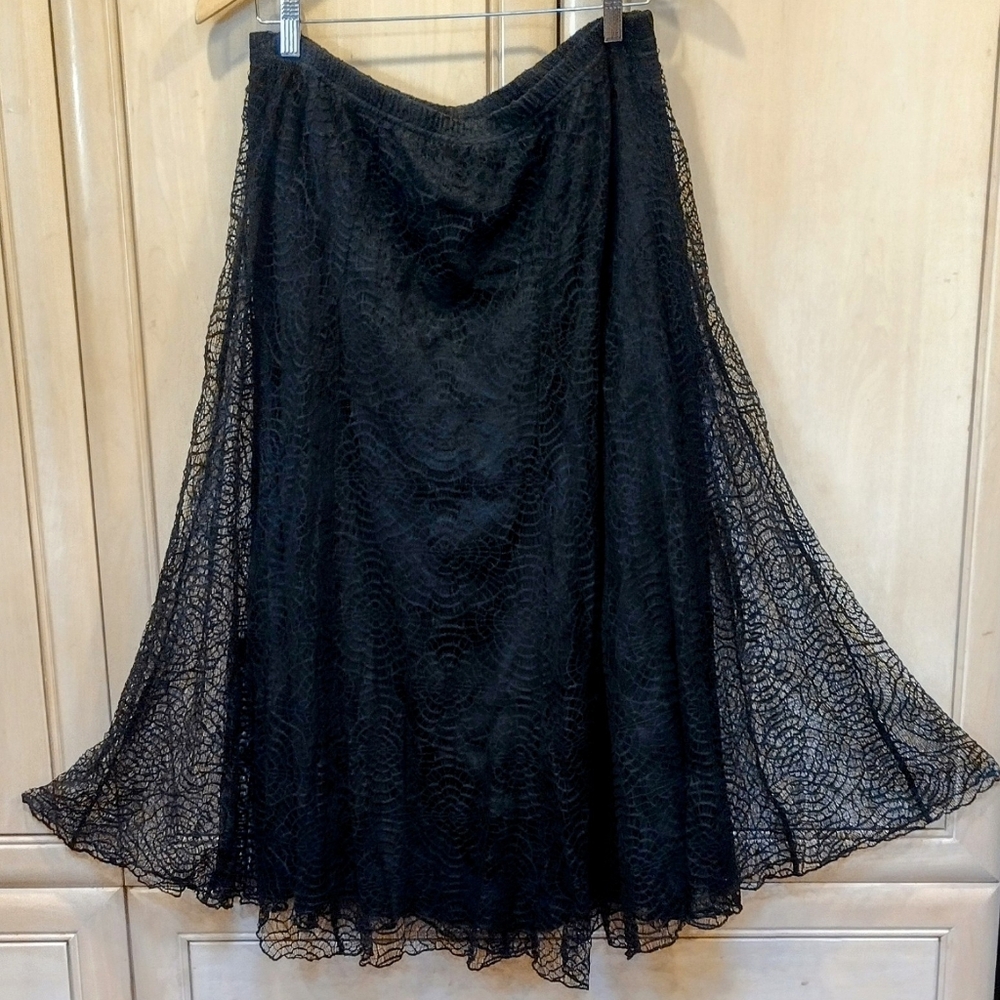 🖤Y2K Goth Black Skirt With Web-Like Overlay